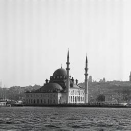 İstanbul silüeti ve Sultanahmet Camii manzarası